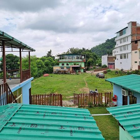 Landlopers Hostel Rishīkesh Εξωτερικό φωτογραφία