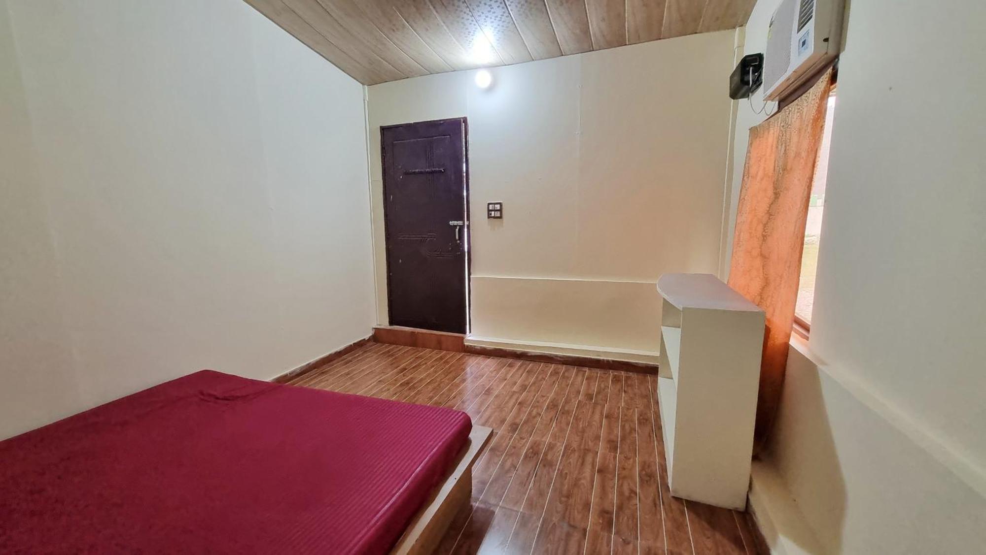 Landlopers Hostel Rishīkesh Εξωτερικό φωτογραφία