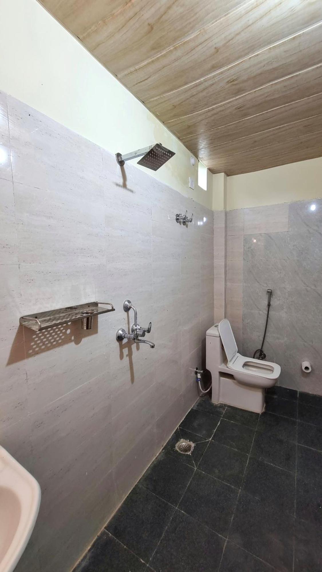Landlopers Hostel Rishīkesh Εξωτερικό φωτογραφία