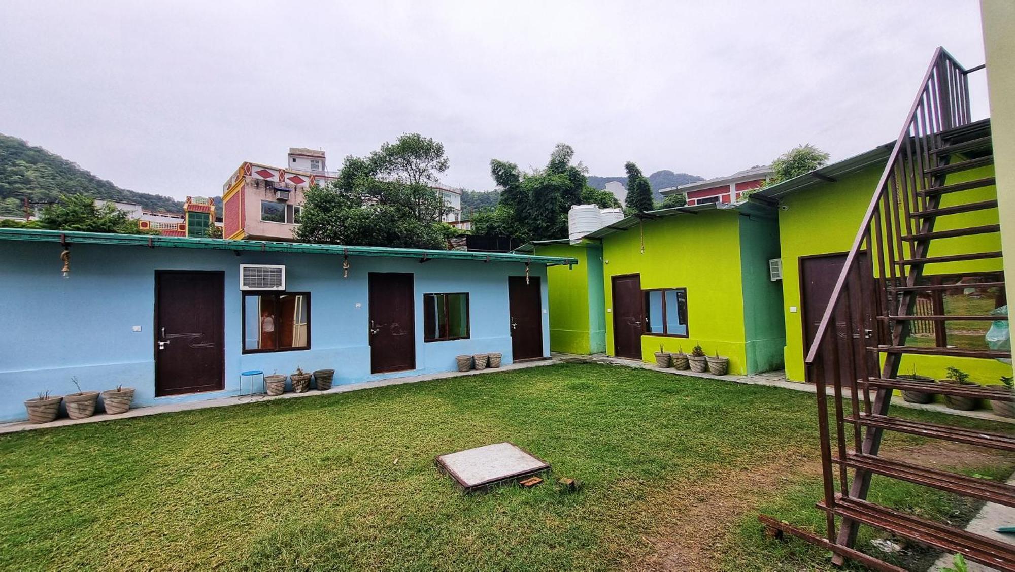 Landlopers Hostel Rishīkesh Εξωτερικό φωτογραφία