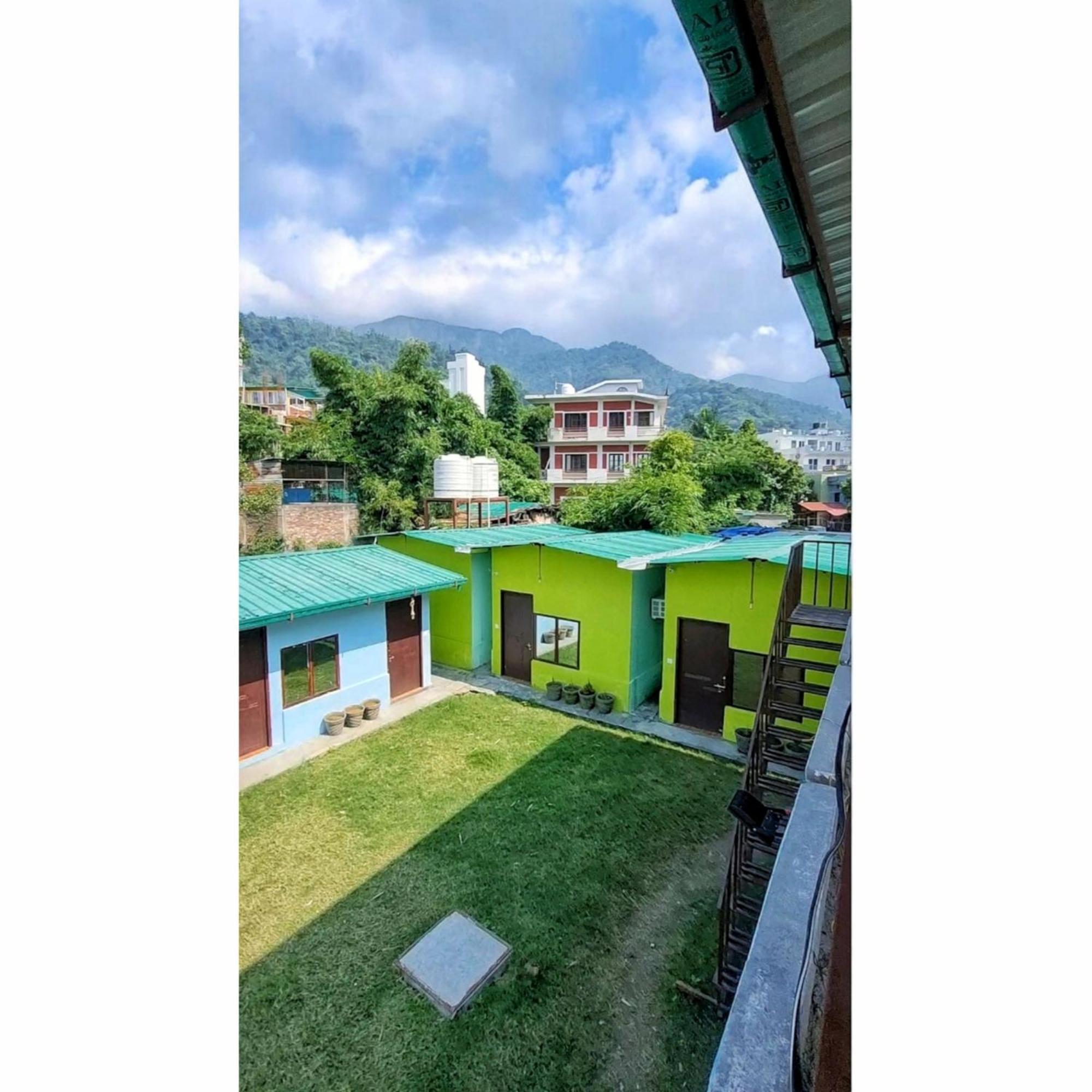 Landlopers Hostel Rishīkesh Εξωτερικό φωτογραφία